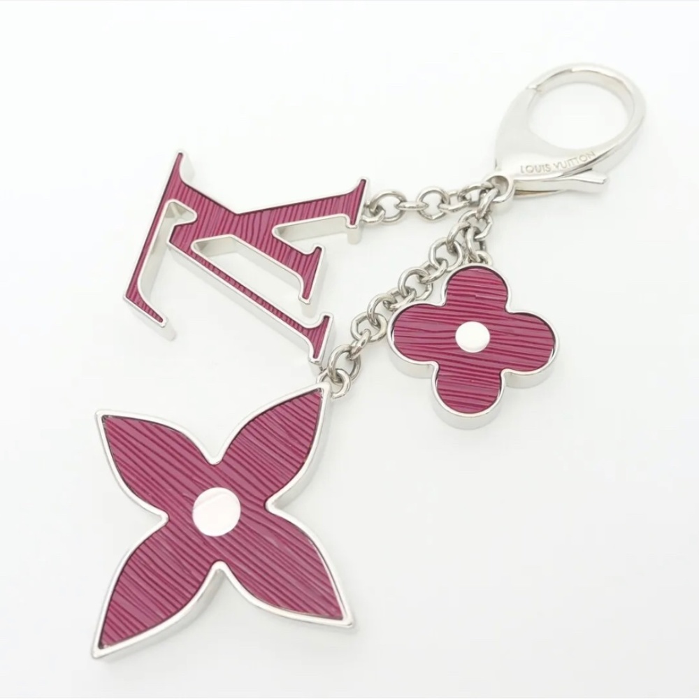 Louis Vuitton Authentic Metal bijoux sac fleur de epi Rubis Key Chain Bag Charm